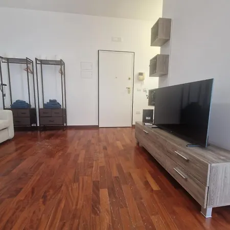 Апартаменти Bellini7 & Posto Auto